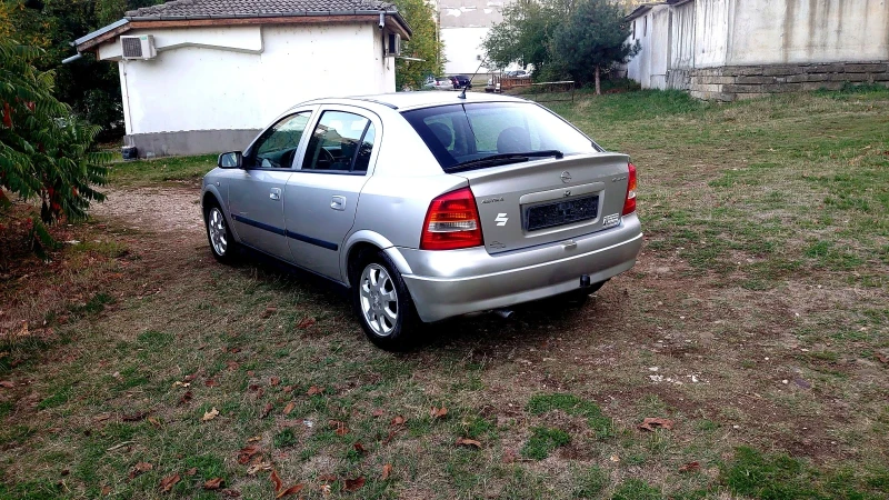 Opel Astra 1.6i, снимка 4 - Автомобили и джипове - 47499695