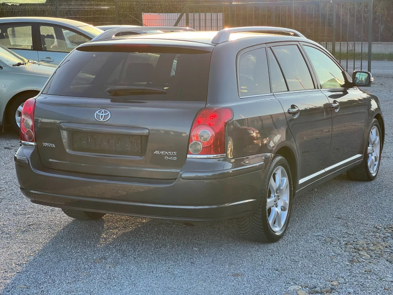 Toyota Avensis 2.0 D4D, снимка 4 - Автомобили и джипове - 47648133