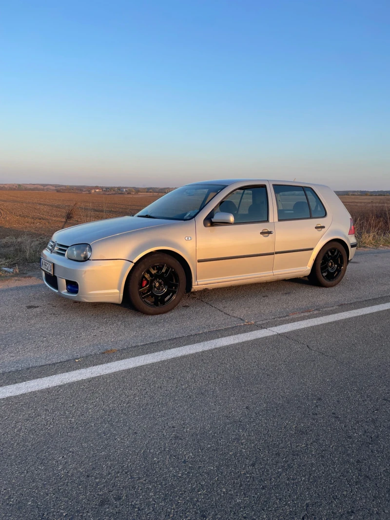 VW Golf 4, снимка 1 - Автомобили и джипове - 47731592