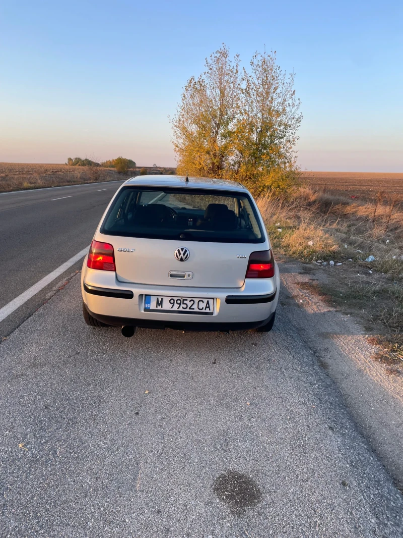 VW Golf 4, снимка 3 - Автомобили и джипове - 47731592