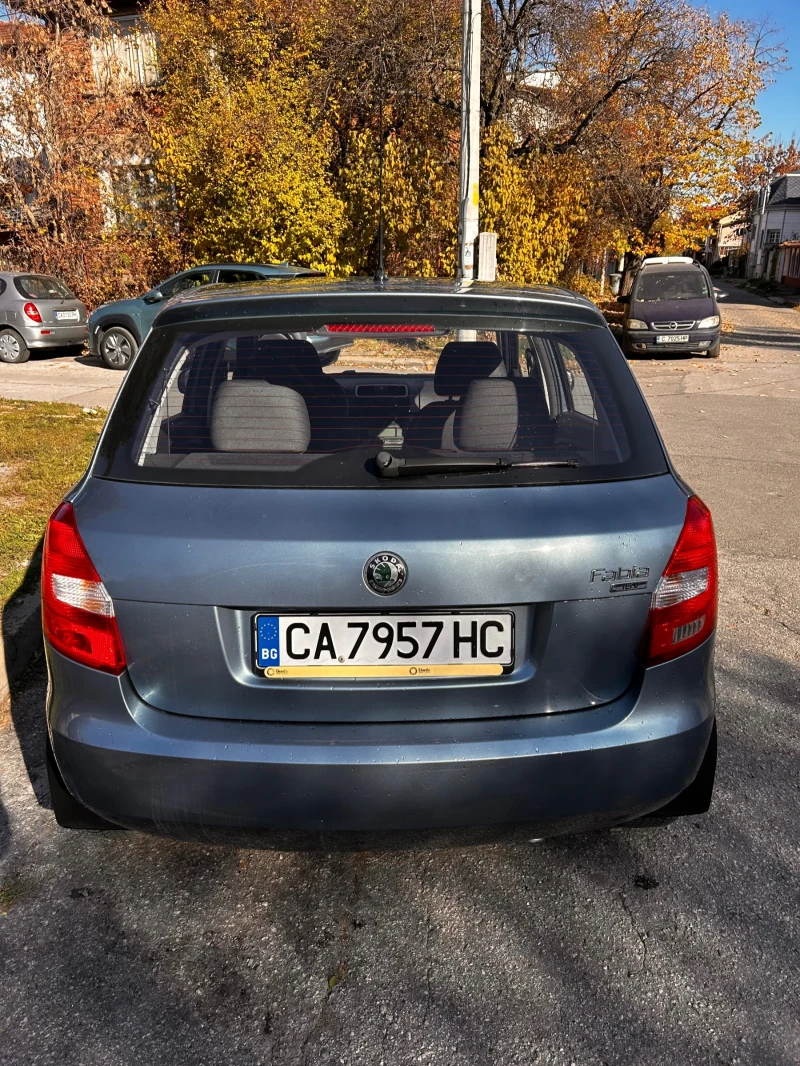 Skoda Fabia, снимка 2 - Автомобили и джипове - 47913035