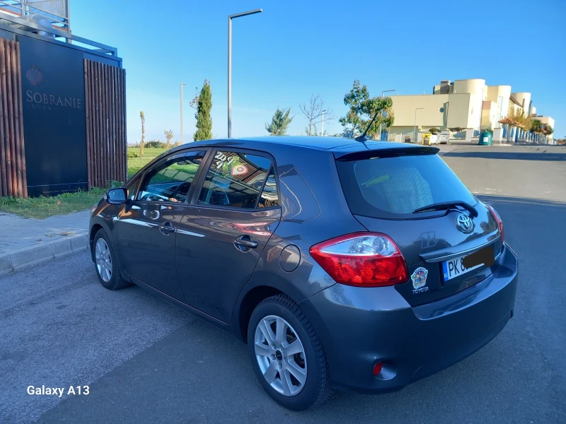 Toyota Auris D4D, снимка 2 - Автомобили и джипове - 48611152