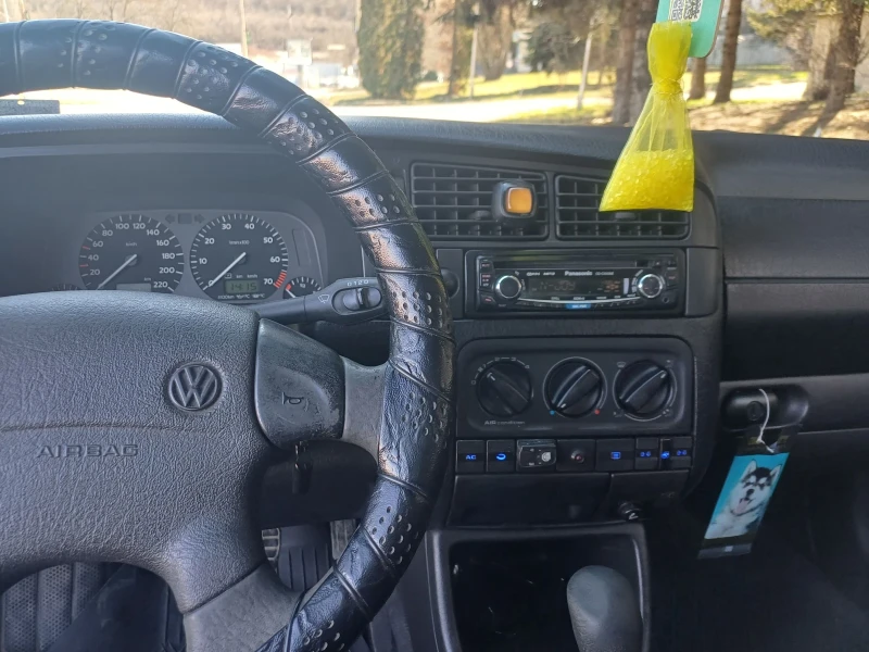 VW Golf 1.6i GT, снимка 12 - Автомобили и джипове - 49430966