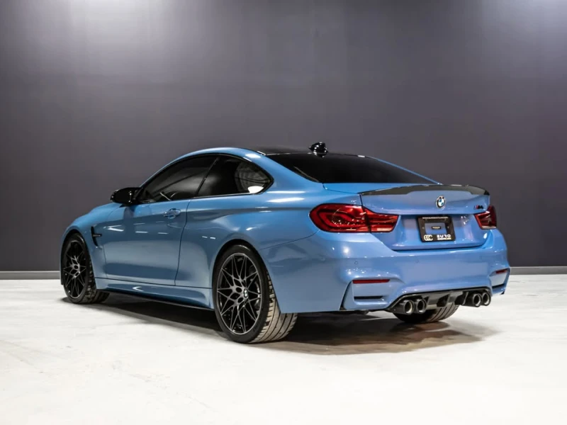 BMW M4 * ULTIMATE COMPETITION * * HeadUp *  AвтоКредит, снимка 3 - Автомобили и джипове - 49497720