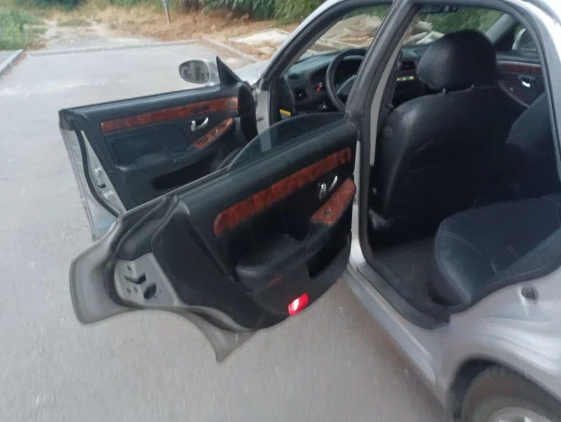 Hyundai Xg Газ, снимка 6 - Автомобили и джипове - 52517688