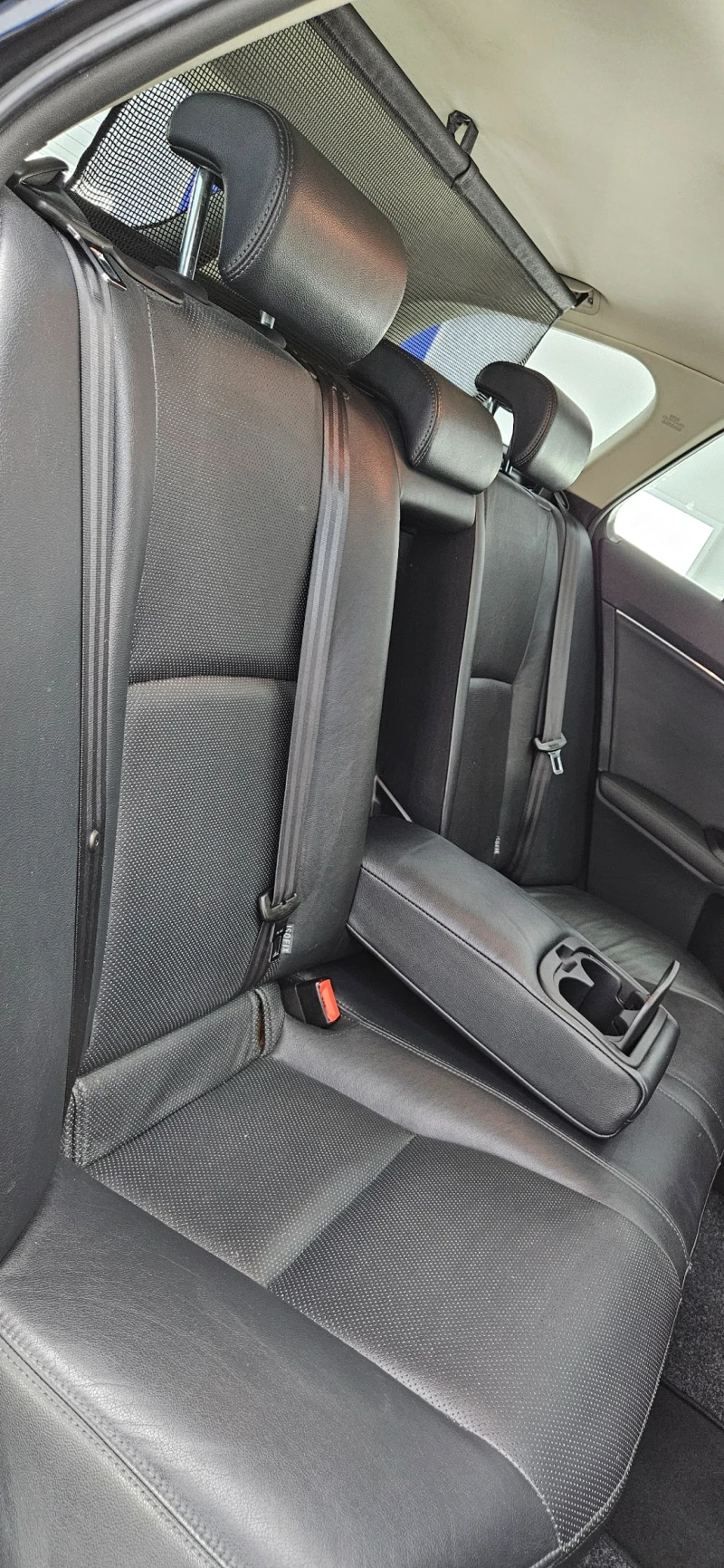 Toyota Avensis Фул екстри , D-4D, уникат, снимка 10 - Автомобили и джипове - 52141817