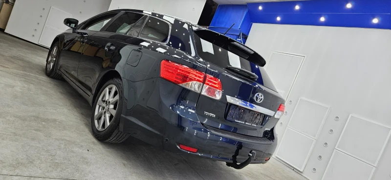 Toyota Avensis Фул екстри , D-4D, уникат, снимка 4 - Автомобили и джипове - 52141817
