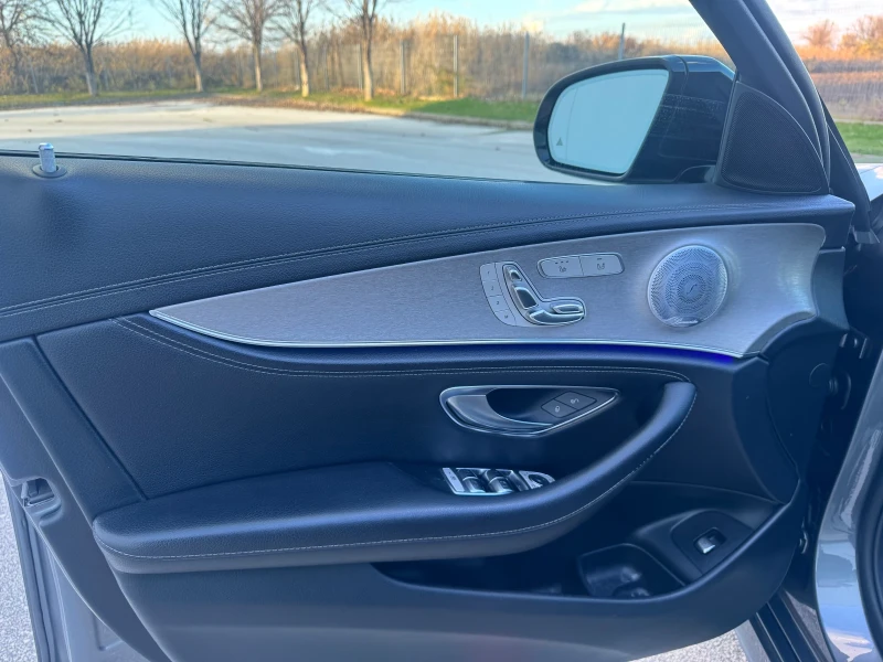 Mercedes-Benz E 220 E220 AMG/BURMASTER/9G/360/MULTIBEAM/PANORAMA, снимка 11 - Автомобили и джипове - 52507485