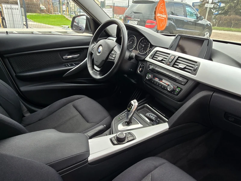 BMW 320 i/Aвт./Лизинг, снимка 13 - Автомобили и джипове - 52691052