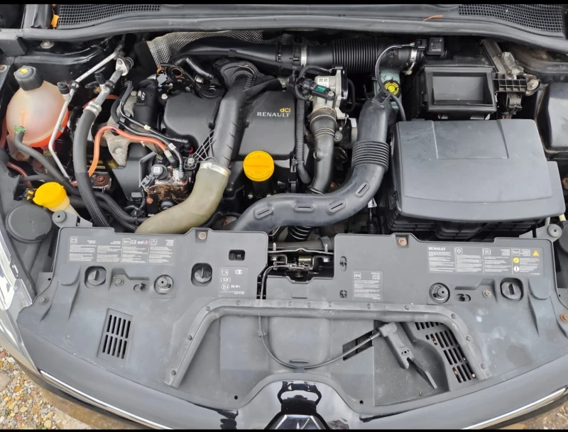 Renault Clio 1.5DCi-Нави, снимка 13 - Автомобили и джипове - 52860319