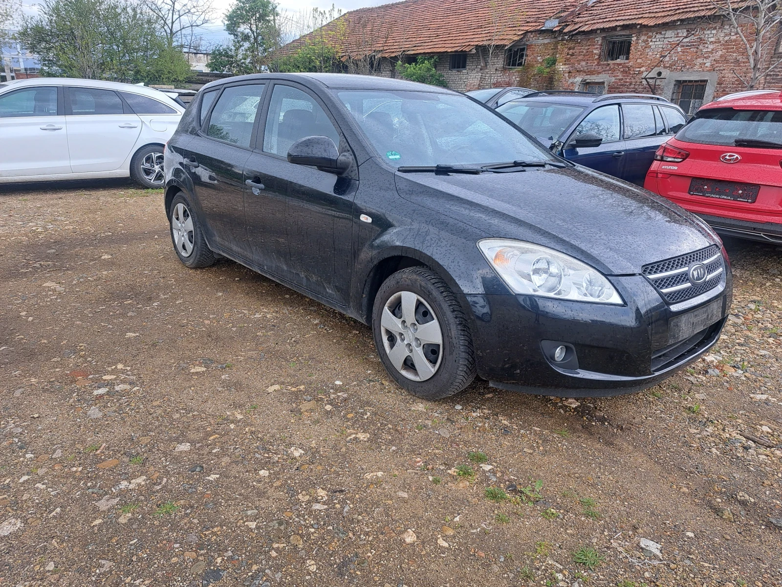 Kia Ceed 1.4 и 1.6 benzin 1.6 diesel , снимка 10 - Автомобили и джипове - 53979586