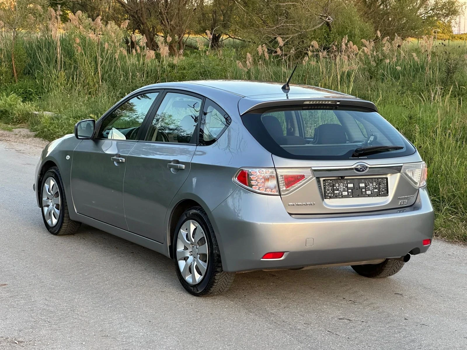 Subaru Impreza 2.0i/150ксГАЗ/БЕНЗИН - изображение 4