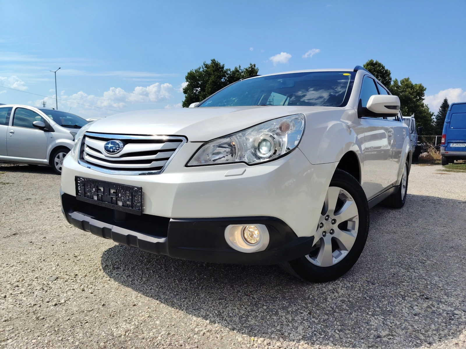 Subaru Outback 2.5i 167кс.LPG/ АВТОМАТ/КОЖА/НАВИ/КАМЕРА - изображение 3