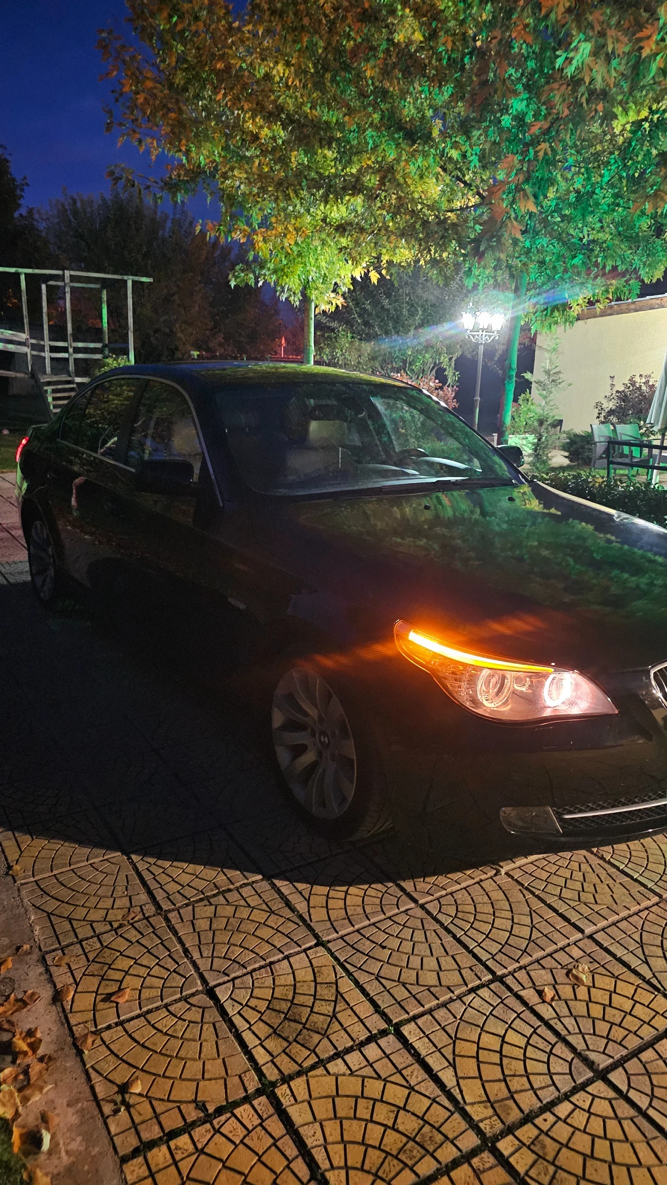 BMW 520 Фейслифт - изображение 2