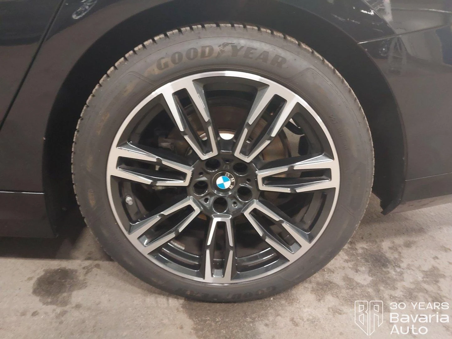 BMW 520 i Touring M Sport Paket Steptronic | Mobile.bg   13