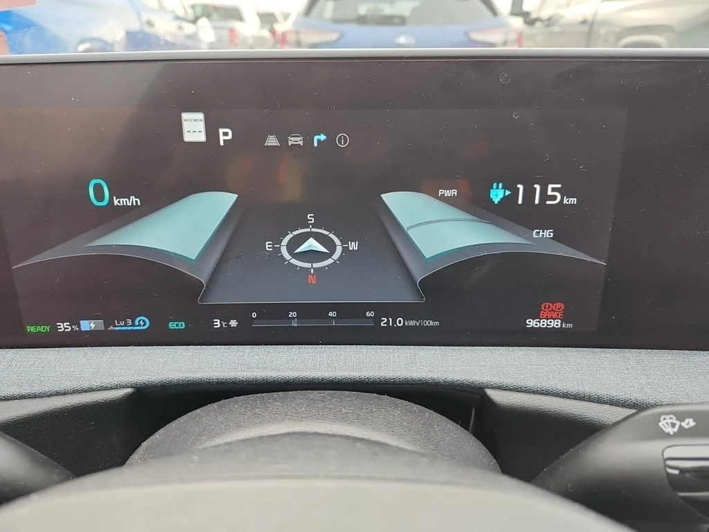 Kia EV6 * Long Range 4D Utility AWD * CARFAX * ФИНАНСИРАНЕ - изображение 9