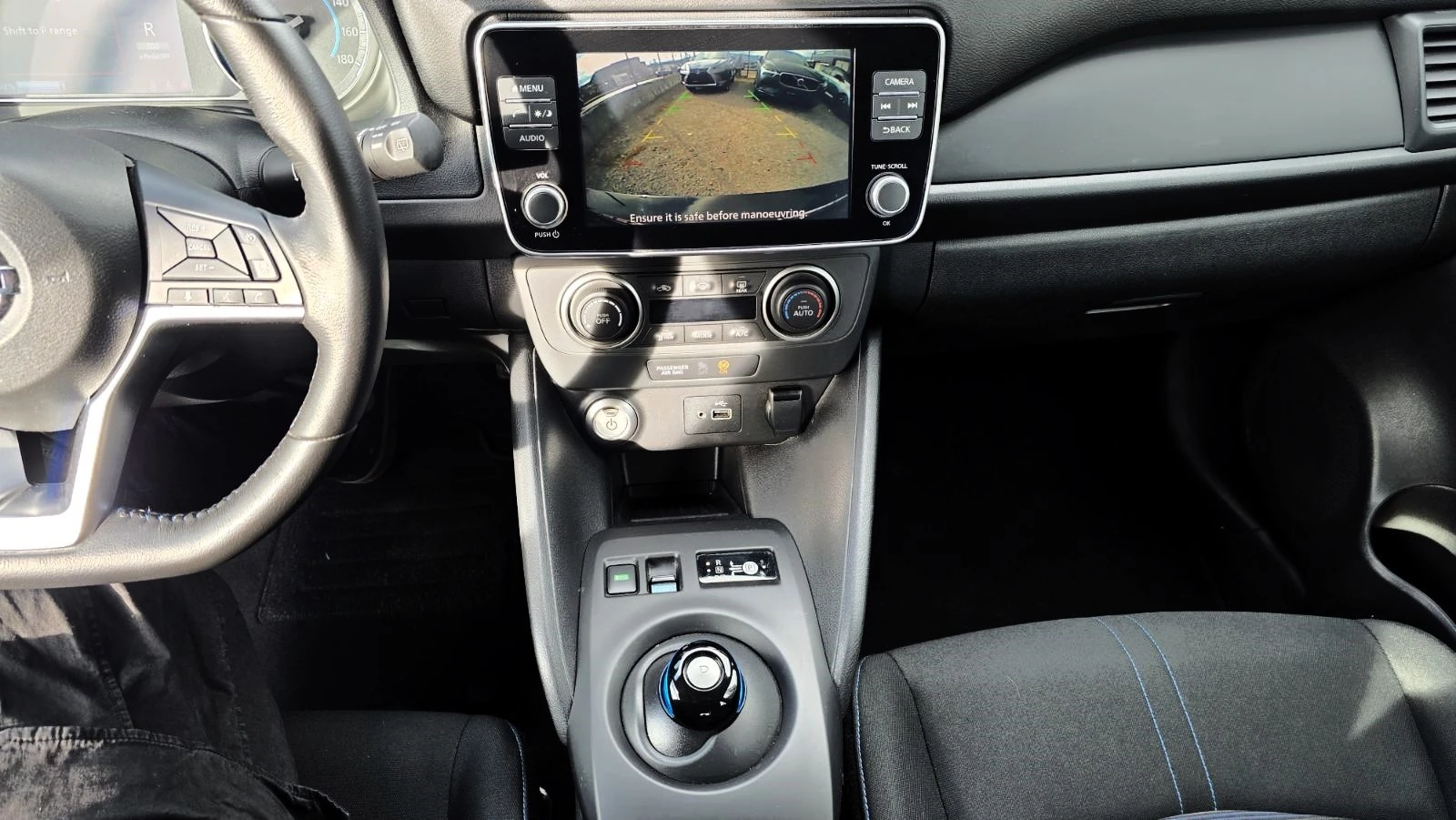 Nissan Leaf  Full electric/40kWh/Anniversary/19000�� | Mobile.bg � ����������� 9