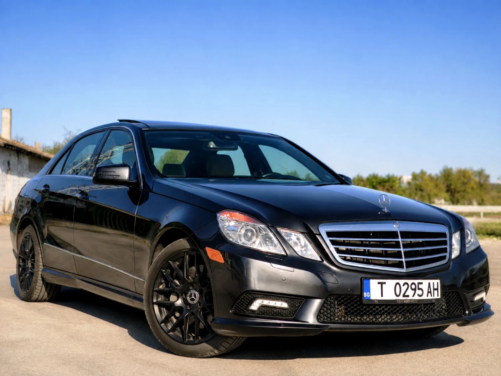 Mercedes-Benz E 500 4matic AMG-Line ОБСЛУЖЕНА 99000KM