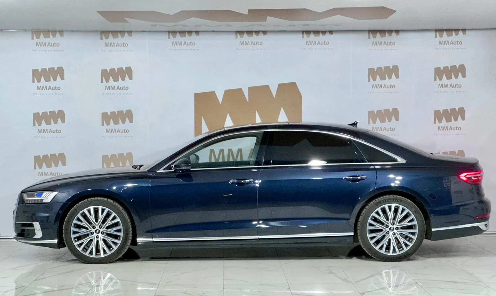 Audi A8 L 60TFSi V8* Vent* Massage* TV* HuD* 3D B&O* Full | Mobile.bg � ����������� 2