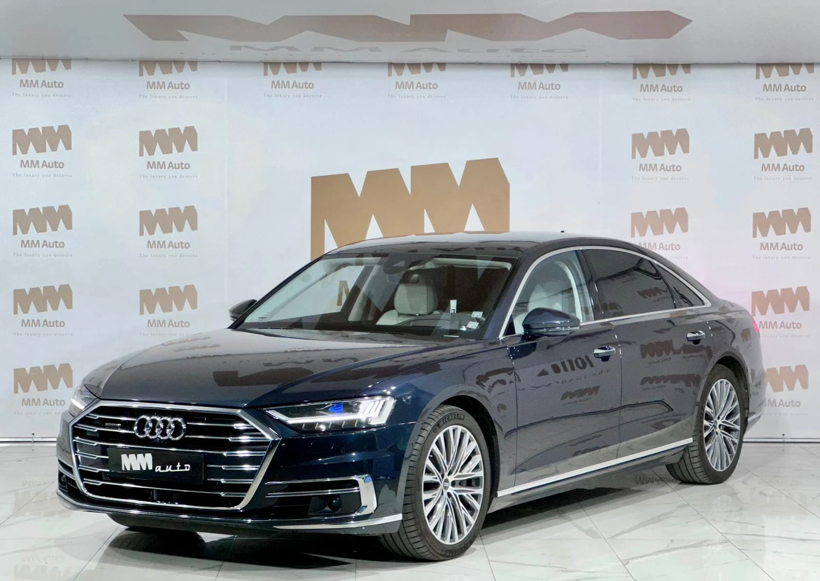 Audi A8 L 60TFSi V8* Vent* Massage* TV* HuD* 3D B&O* Full