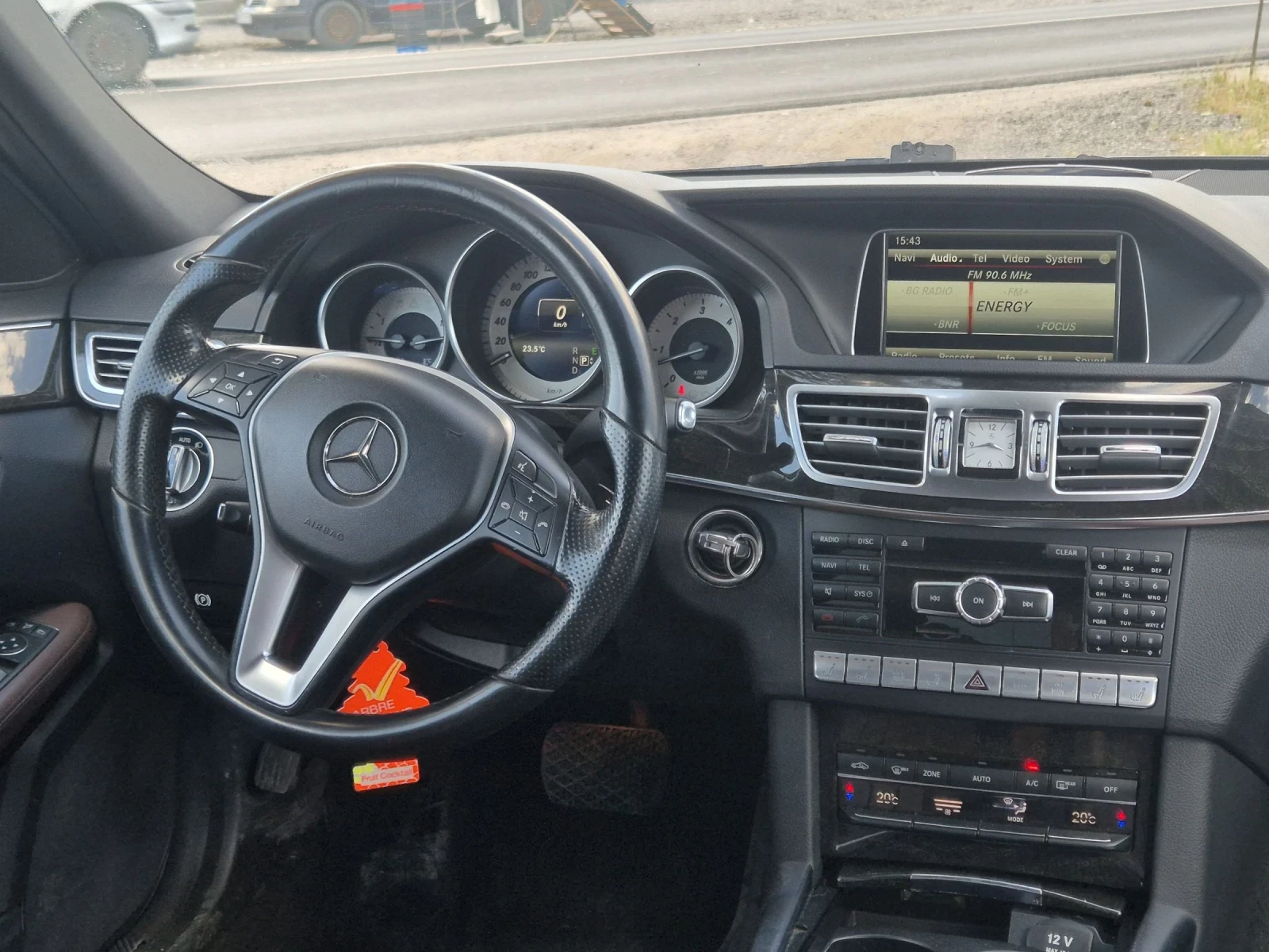 Mercedes-Benz E 350, снимка 13 - Автомобили и джипове - 54768456