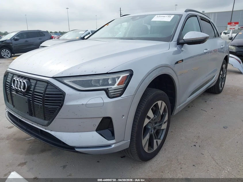 Audi E-Tron Premium Quattro, снимка 2 - Автомобили и джипове - 54874805