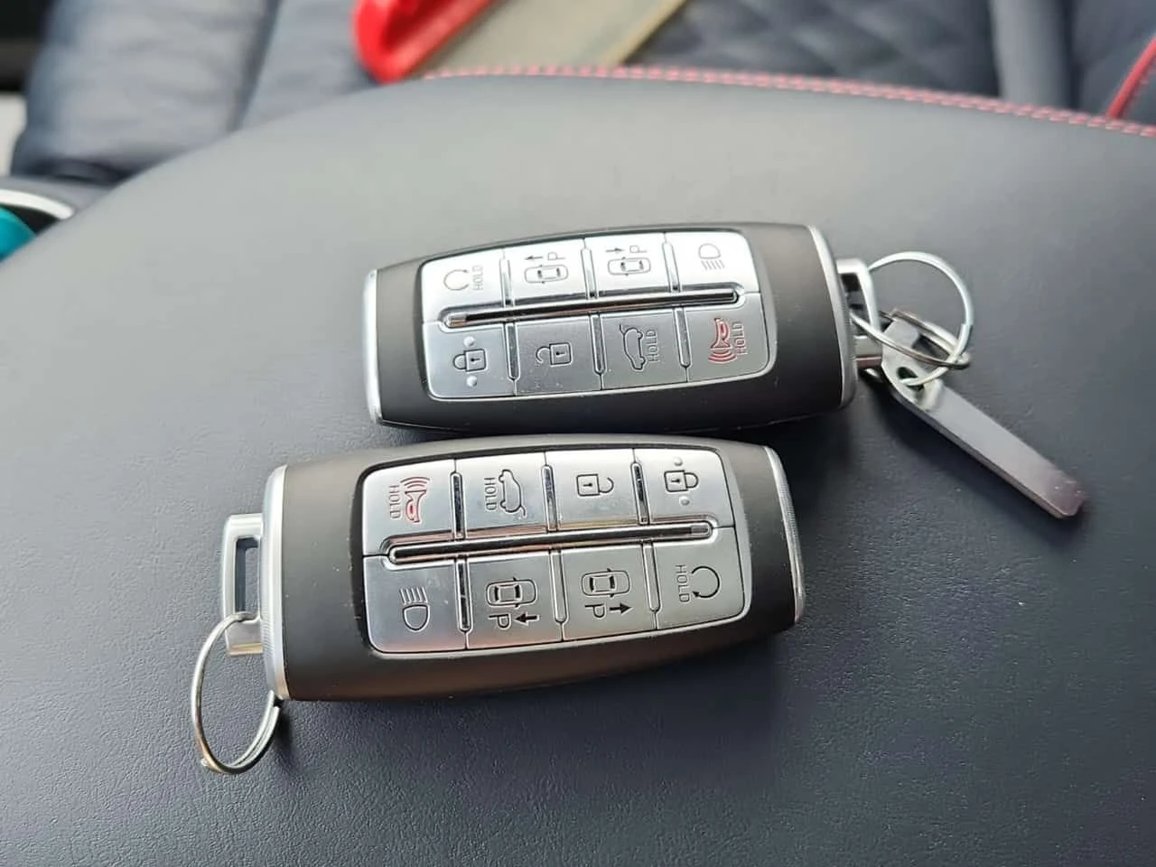 Genesis GV70 3.5T SPORT+ W/LSD * Един собственик * От Hyundai *, снимка 10 - Автомобили и джипове - 54953146