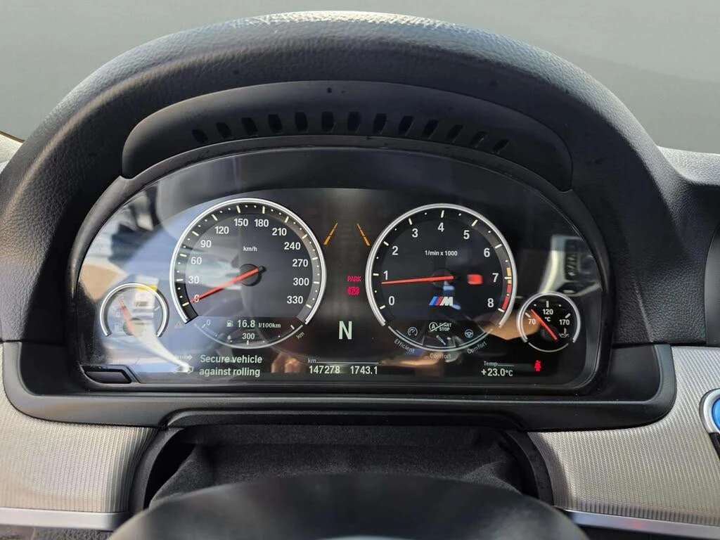 BMW M5 * АВТО КРЕДИТ* ЦЕНА ДО БГ * Сервизна история * , снимка 10 - Автомобили и джипове - 54971603