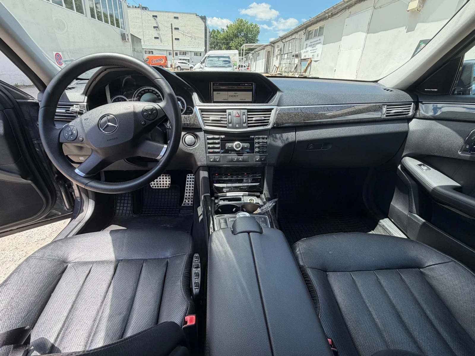 Mercedes-Benz E 350, снимка 12 - Автомобили и джипове - 55006220