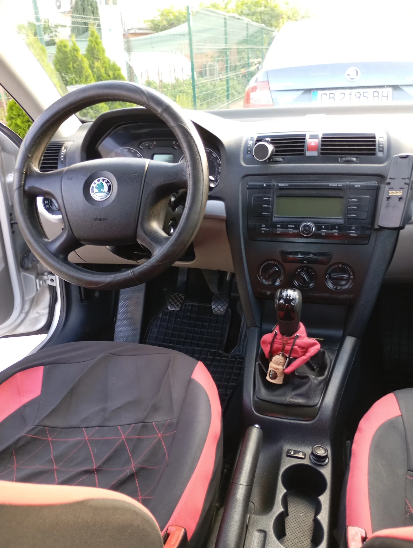 Skoda Octavia, снимка 14 - Автомобили и джипове - 55038156