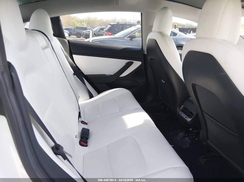 Tesla Model 3 Long Range/Performance, снимка 8 - Автомобили и джипове - 55272002