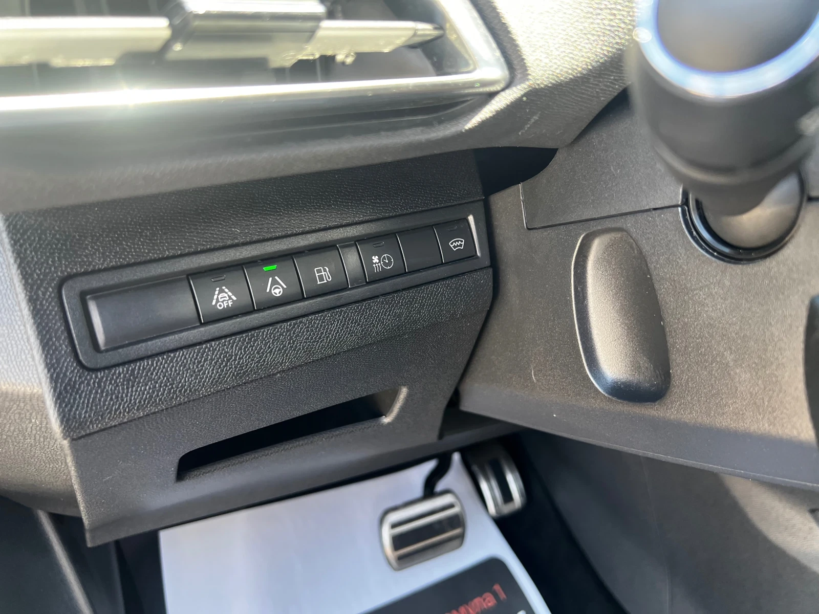 Peugeot 3008 GT LINE 225p.s кожа алкантара подгрев, снимка 8 - Автомобили и джипове - 55541335