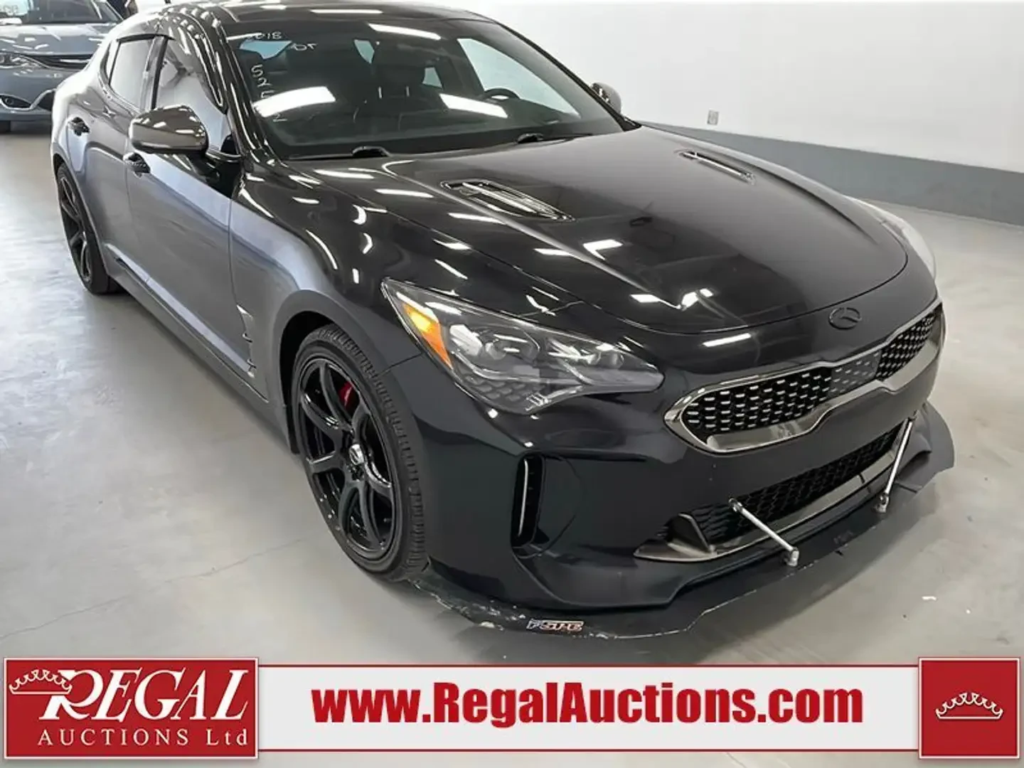 Kia Stinger * Gt* 4x4* pano* HUD* 360* подгрев/обдух* ЛИЗИНГ* , снимка 2 - Автомобили и джипове - 55900122