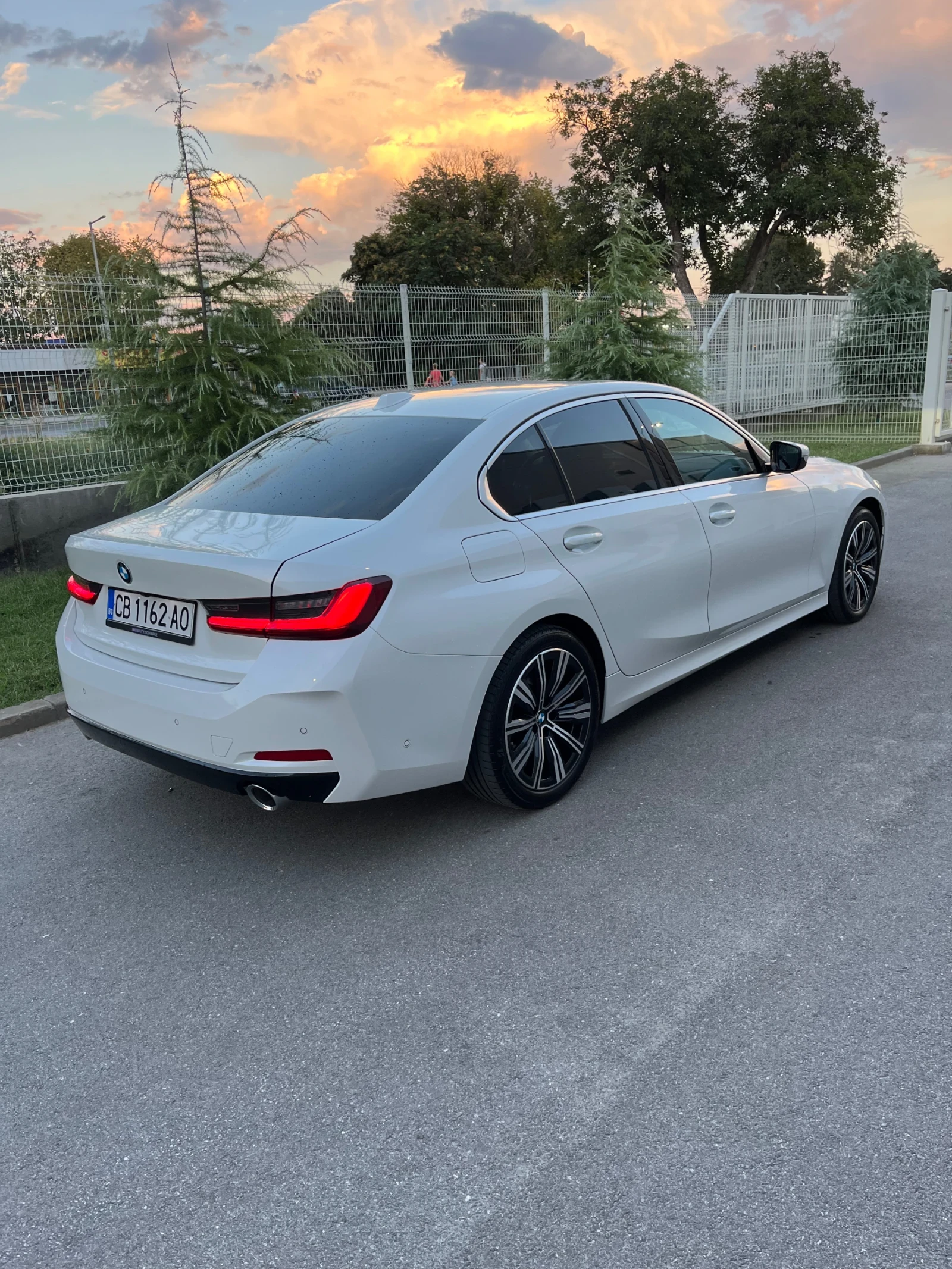 BMW 320 BMW 320D xDrive, снимка 5 - Автомобили и джипове - 55990536