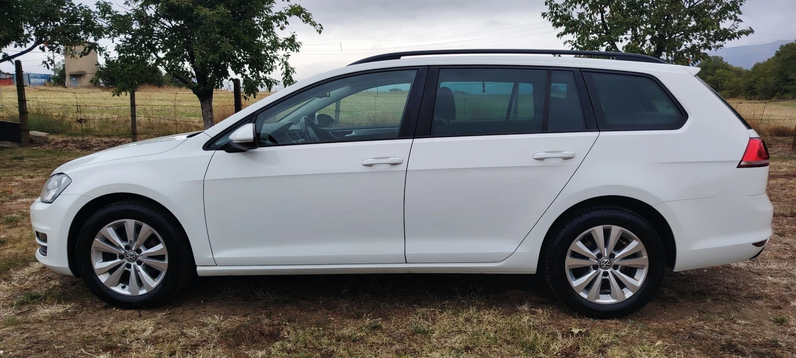 VW Golf Variant 1.4TSI-122к.с DSG, снимка 8 - Автомобили и джипове - 56254021