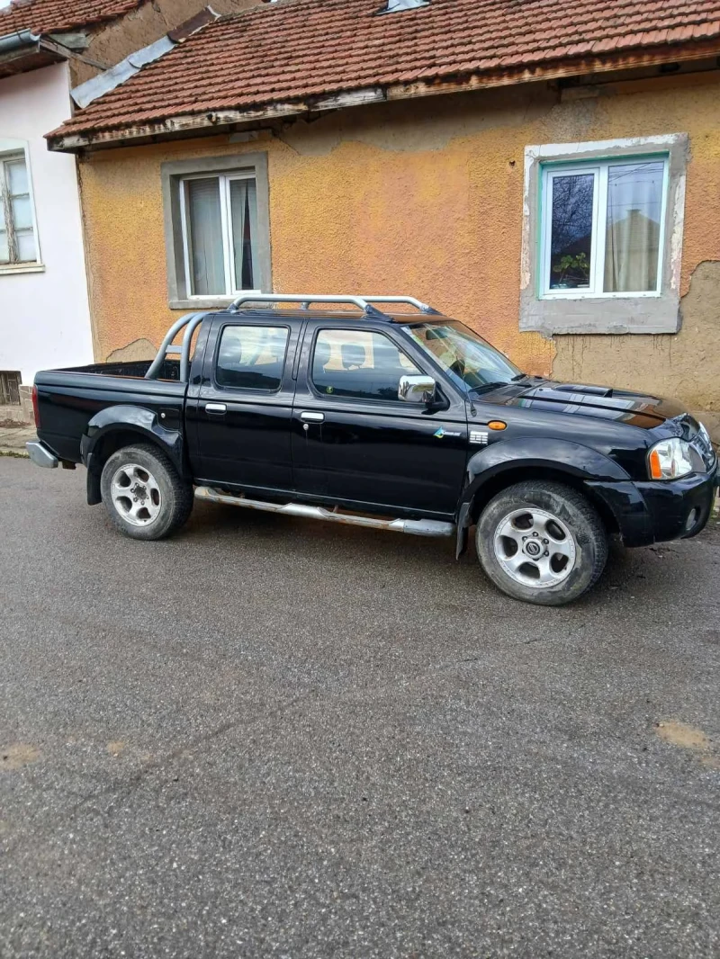 Nissan Navara, снимка 5 - Автомобили и джипове - 53287776