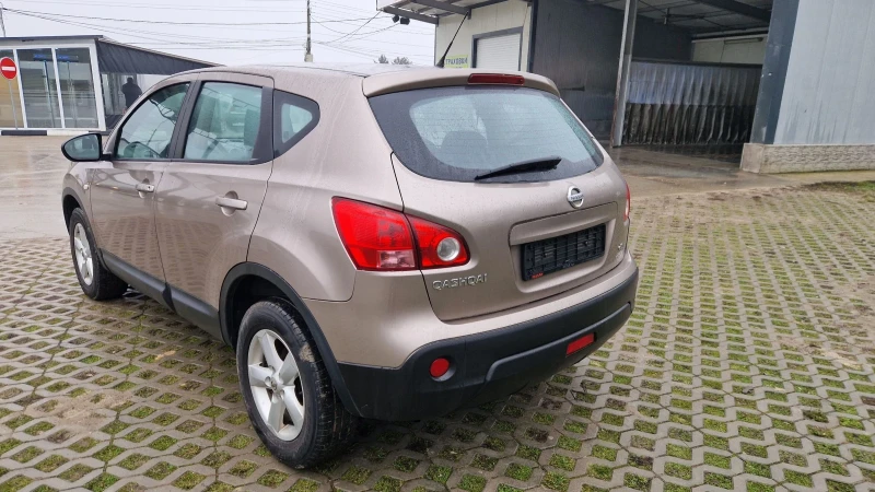 Nissan Qashqai 1.5 DCI, снимка 3 - Автомобили и джипове - 53421111
