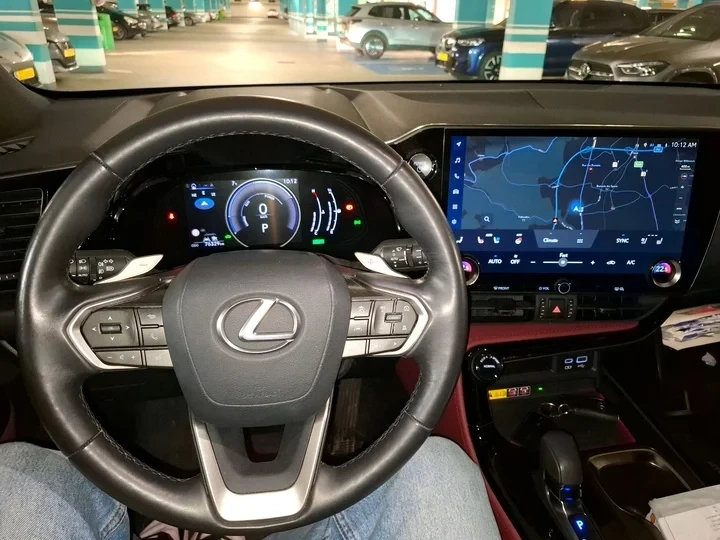 Lexus NX 350h  Executive AWD Червена Кожа, снимка 6 - Автомобили и джипове - 55089546