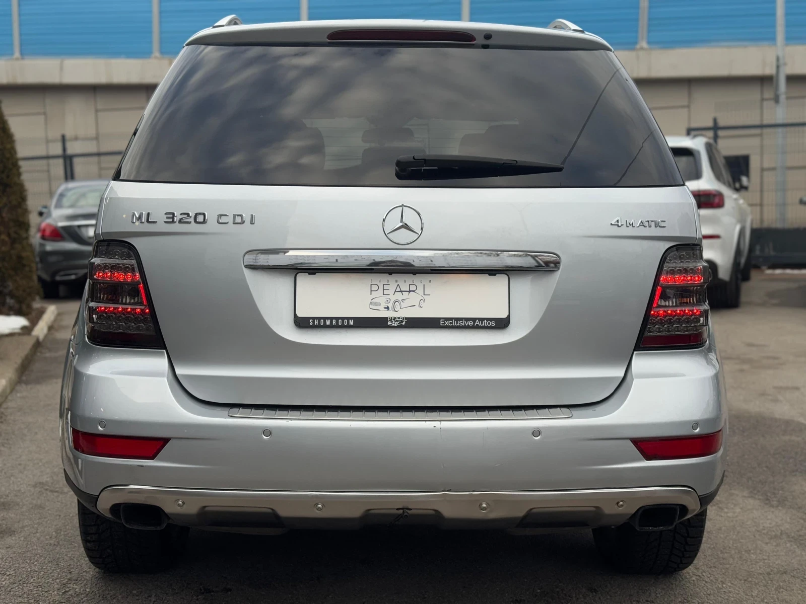 Mercedes-Benz ML 320 4Matic Facelift Premium NAVI Schiebedach Camera - изображение 4