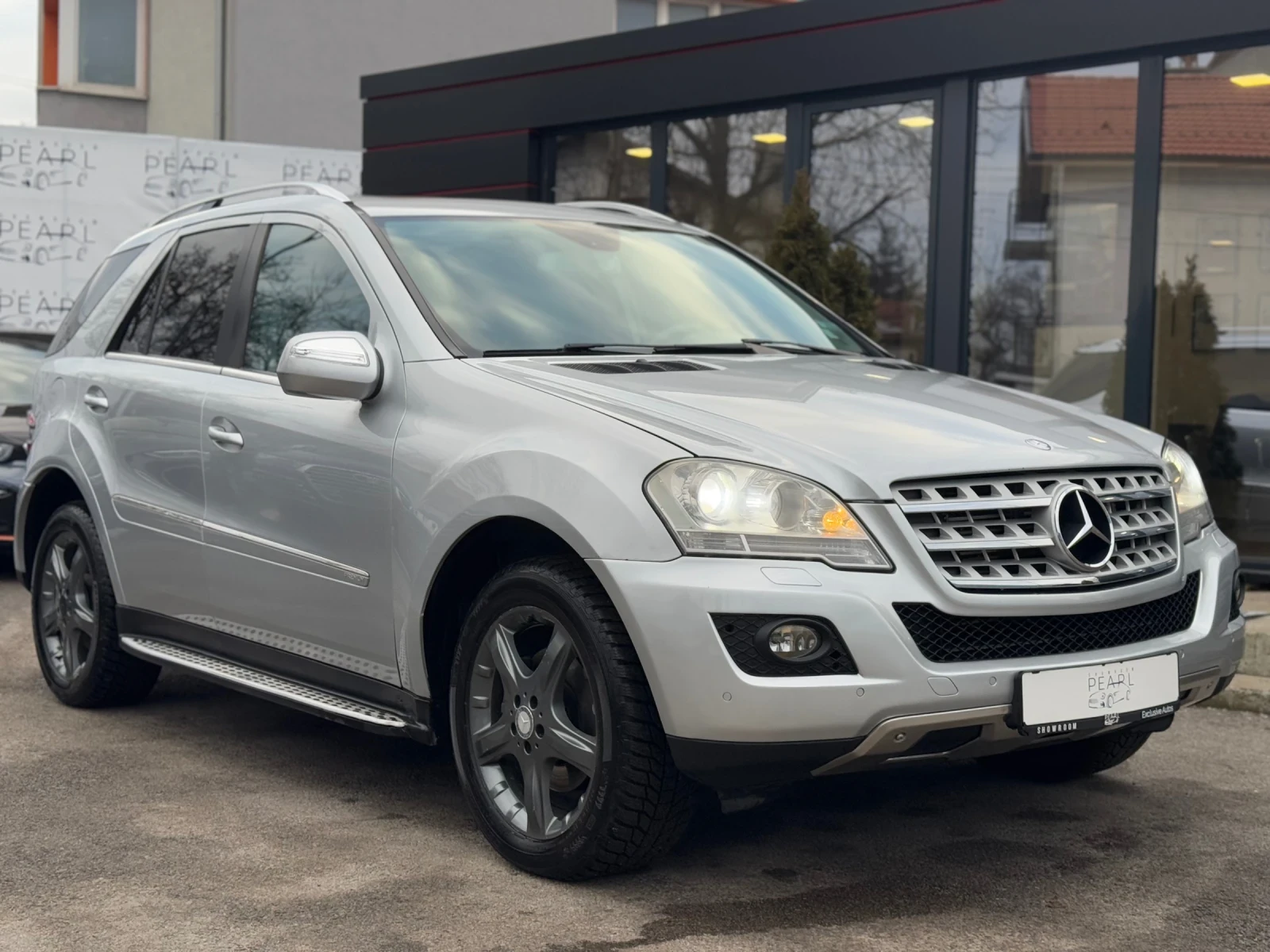 Mercedes-Benz ML 320 4Matic Facelift Premium NAVI Schiebedach Camera - изображение 3