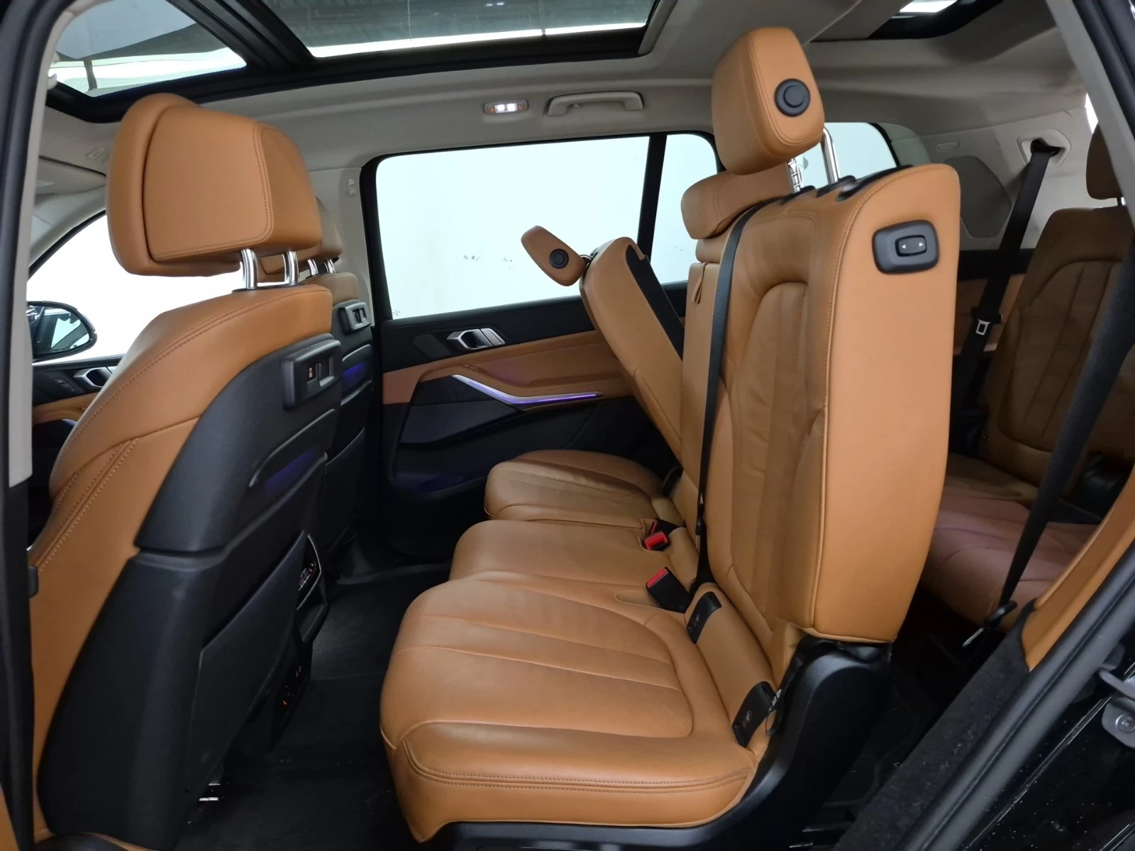 BMW X7 40i * * CARFAX * *   * *  | Mobile.bg   13