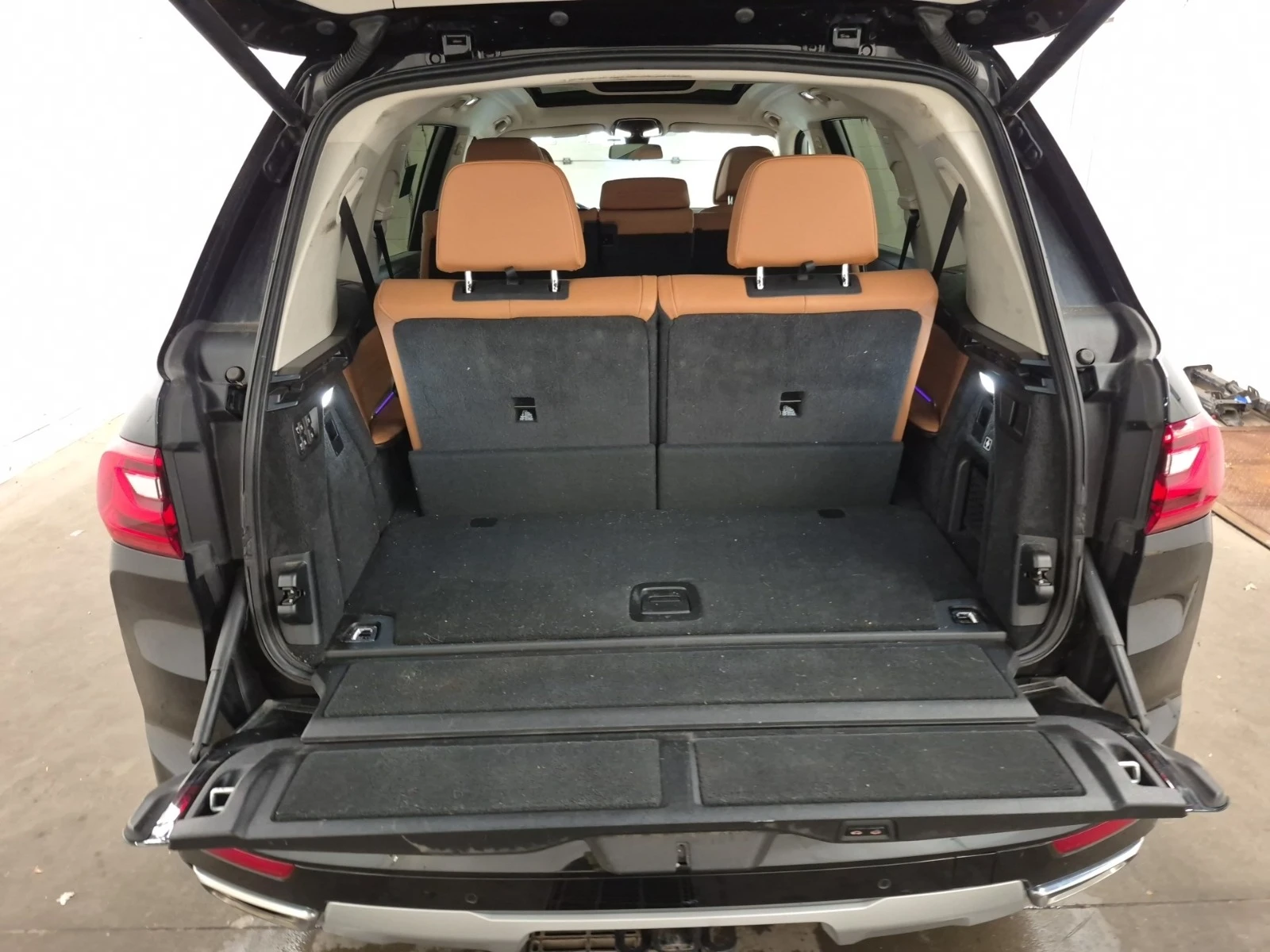 BMW X7 40i * * CARFAX * *   * *  | Mobile.bg   15