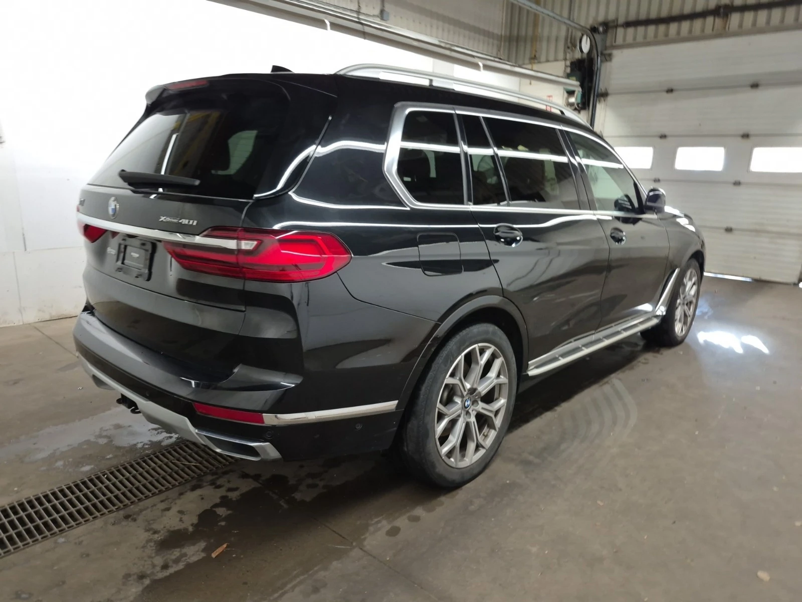 BMW X7 40i * * CARFAX * *   * *  | Mobile.bg   3