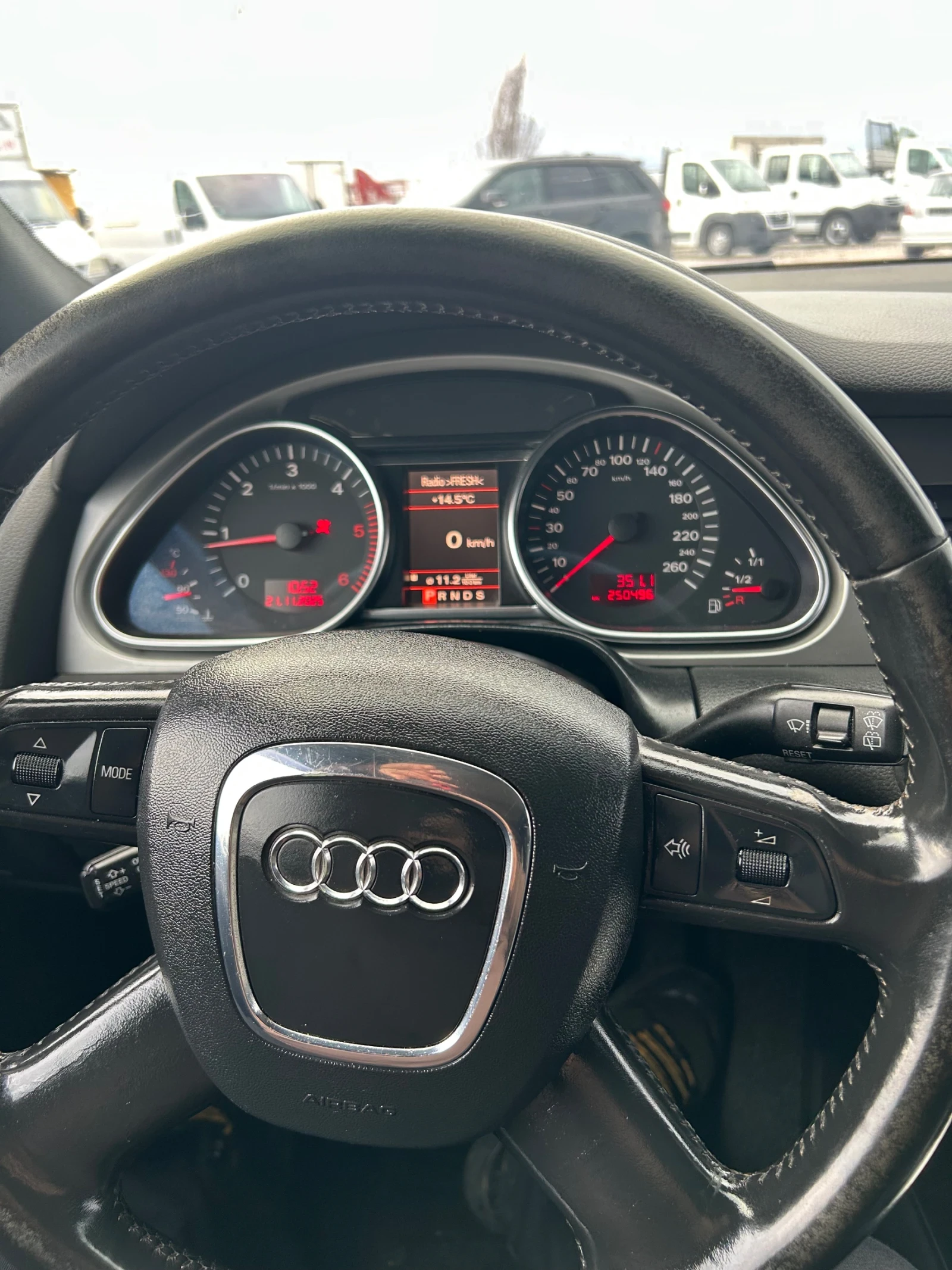 Audi Q7 S-line - изображение 9