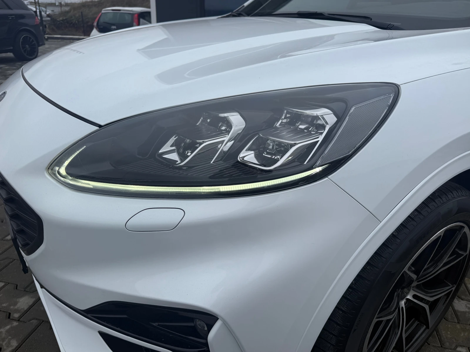 Ford Kuga 1.5 EcoBlue 120ks 120000 km Собствен лизинг !!! - изображение 9