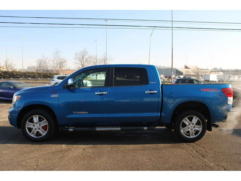 Toyota Tundra * Limited CrewMax 4WD 5.7L Safety Included Leather, снимка 4 - Автомобили и джипове - 53726324