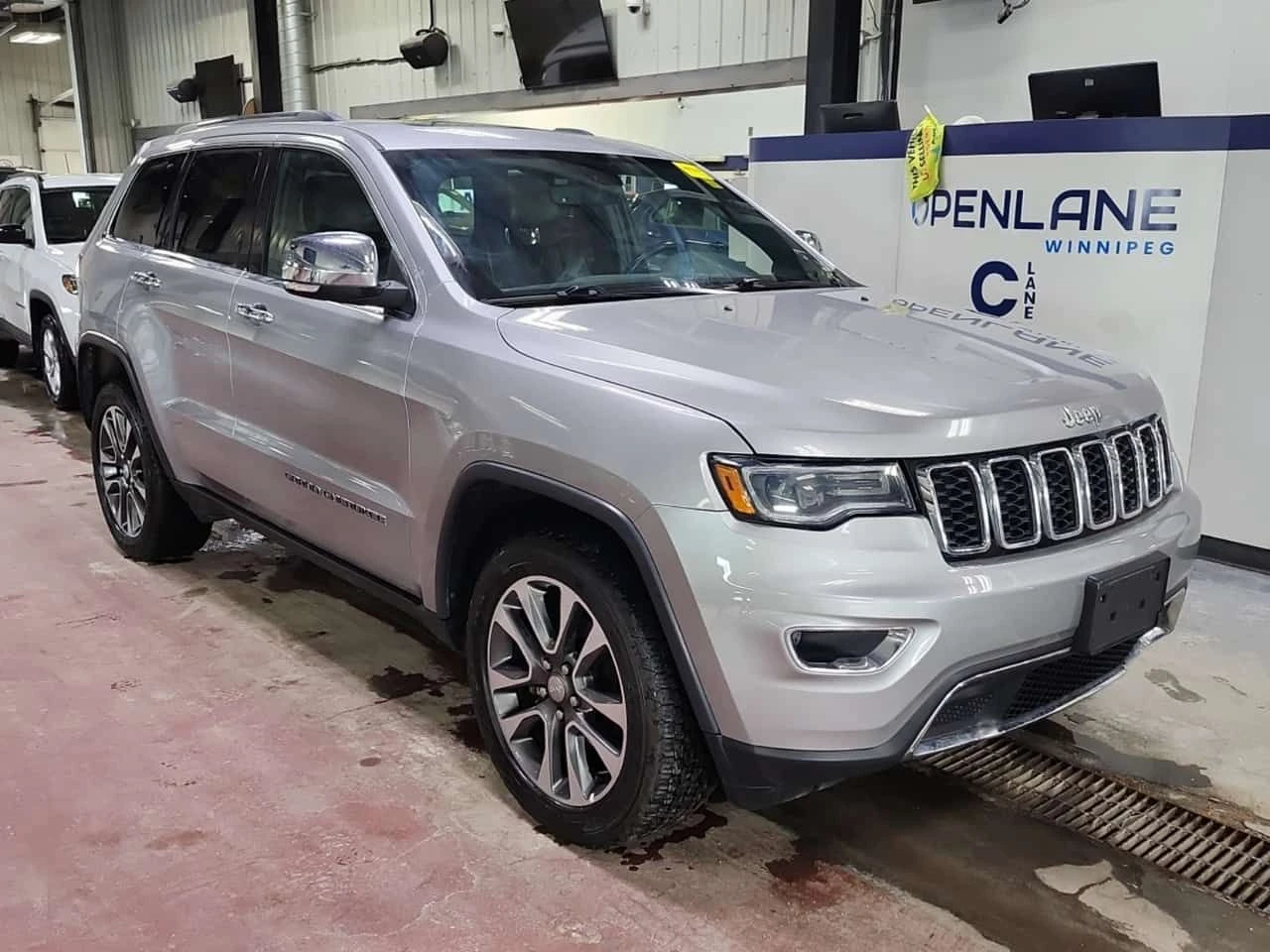 Jeep Grand cherokee * Limited 4x4 * CARFAX * ЦЕНА ДО БГ, снимка 4 - Автомобили и джипове - 53749565