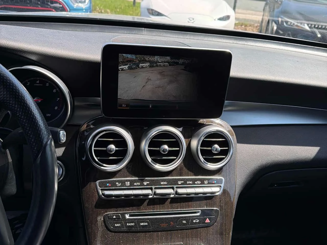 Mercedes-Benz GLC 300 | ПОДГРЕВ | ПАНОРАМА | CARFAX | , снимка 9 - Автомобили и джипове - 54335550