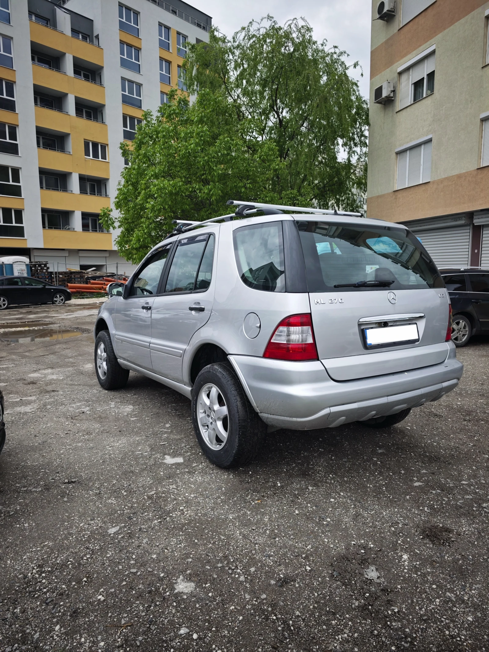 Mercedes-Benz ML 270, снимка 5 - Автомобили и джипове - 54384181