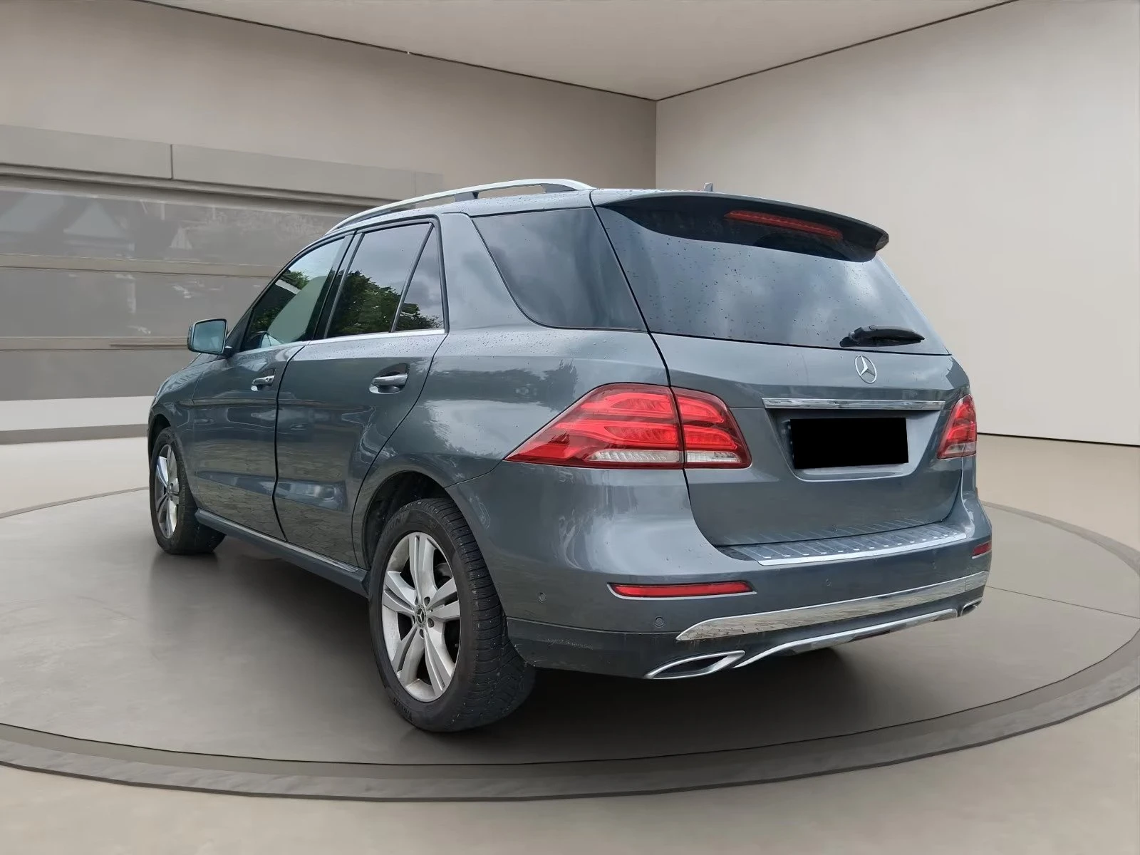 Mercedes-Benz GLE 350 D/4MATIC| PANORAMA| HARMAN/KARDON| NIGHT VISION| , снимка 4 - Автомобили и джипове - 54702830
